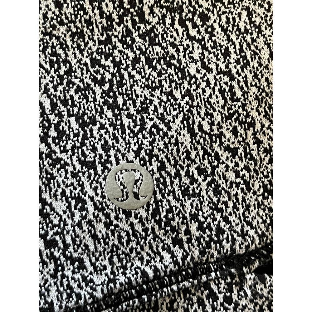Lululemon Rush Hour 1/2 Zip Luon Spray Jacquard White Black Pullover size 8 Run - Picture 8 of 10